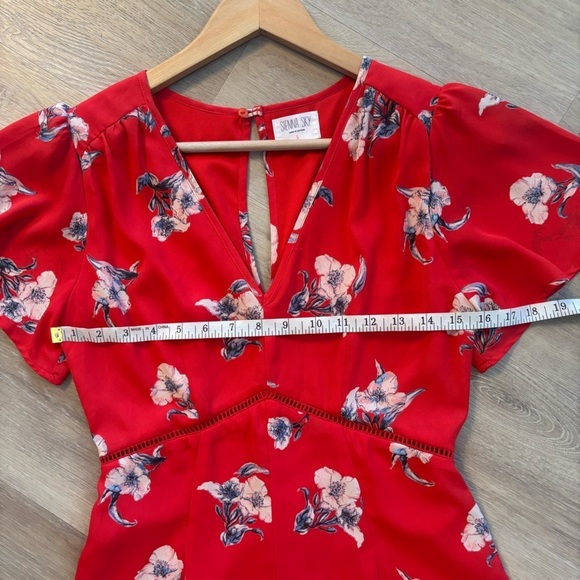 Sienna Sky Floral Romper | Short Flutter
Sleeve Romper - Picture 6 of 8